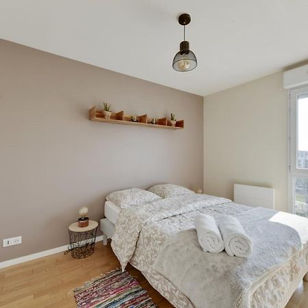 Appartement Chic Apart With Great View Of Paris à Saint-Denis  Extérieur photo