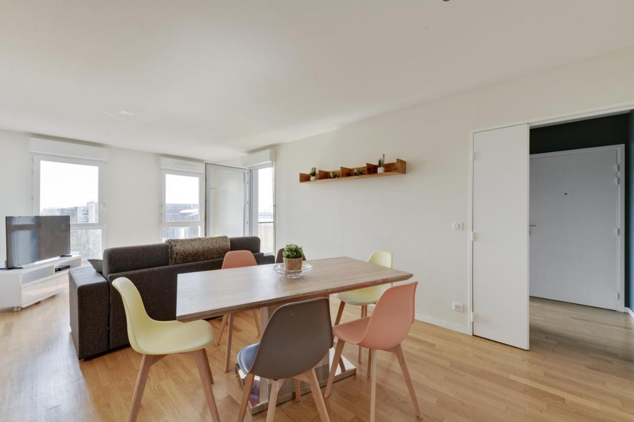 Appartement Chic Apart With Great View Of Paris à Saint-Denis  Extérieur photo