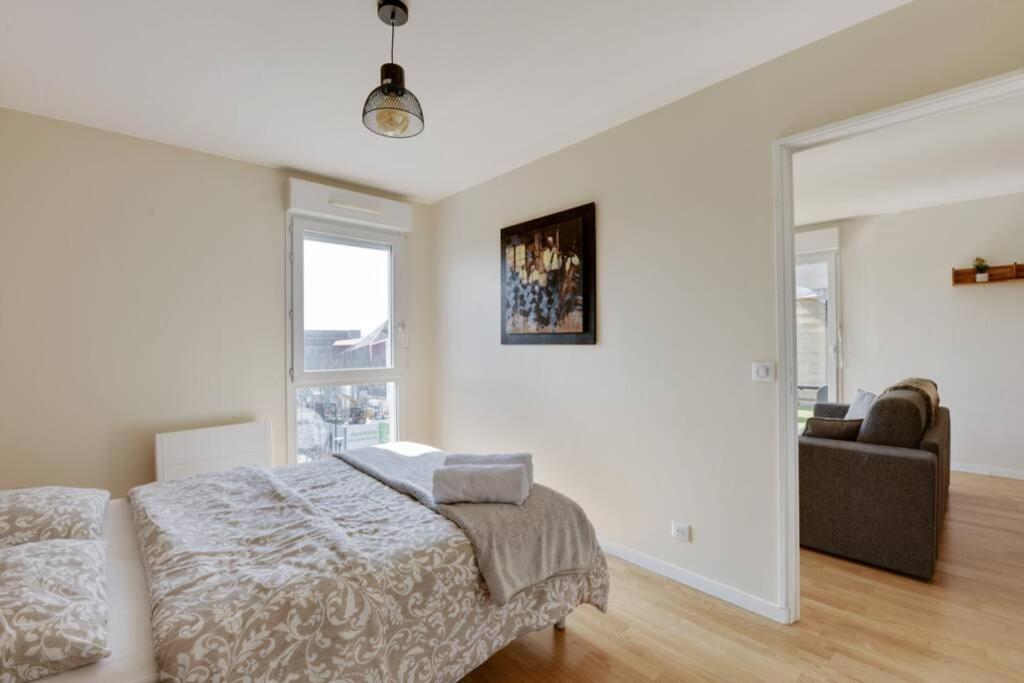 Appartement Chic Apart With Great View Of Paris à Saint-Denis  Extérieur photo